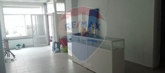 45m² Commercial property in Almada, Portugal No. 53288 7