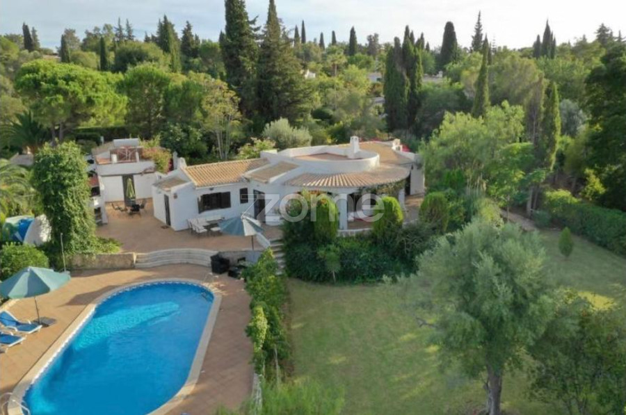 3 bedrooms House in Mexilhoeira Grande, Portugal No. 30434