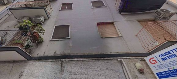 2 bedrooms Apartment in Taranto, Italy No. 340204 2