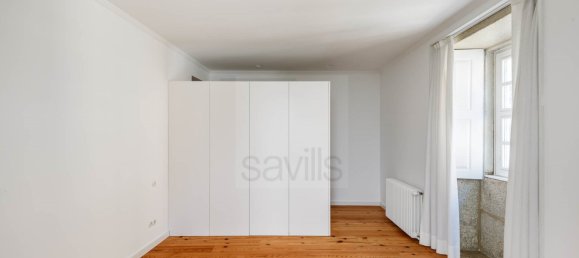 5 bedrooms Villa in Porto, Portugal No. 120144 3