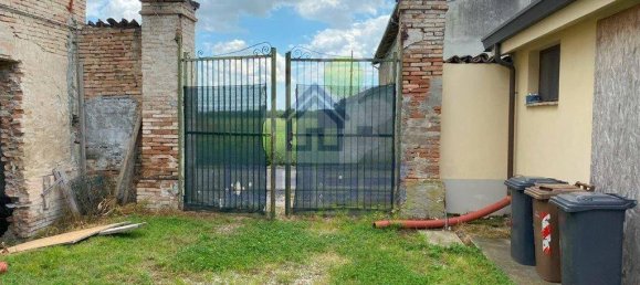 Casa de 2 dormitorios en Brescello, Italy No. 70539 11