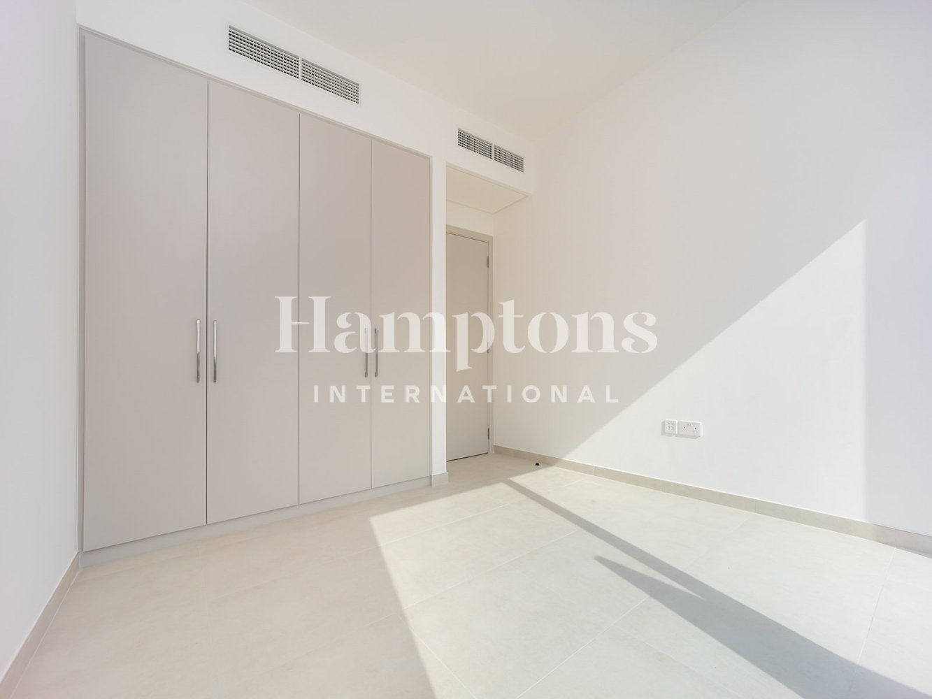 Moradia em banda T3 em Arabian Ranches 3, UAE N.º 122155