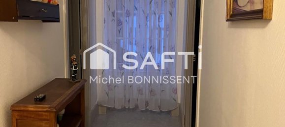 3 Schlafzimmer Schlösser in Preveranges, France, Nr. 73133 28