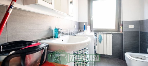 3-salle Appartement à Nerviano, Italy No. 88773 9