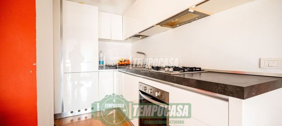 3-salle Appartement à Nerviano, Italy No. 88773 5