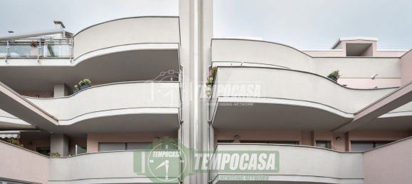 3-salle Appartement à Nerviano, Italy No. 88773 12