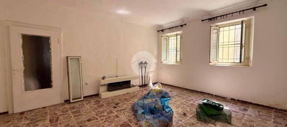 3 bedrooms House in Stroppiana, Italy No. 343226 8