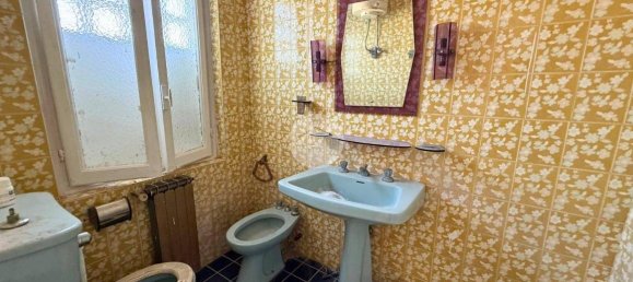 3 bedrooms House in Stroppiana, Italy No. 343226 9