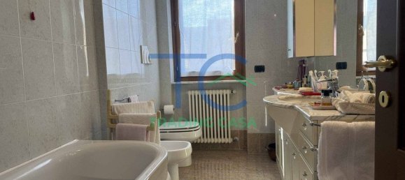 3 bedrooms Apartment in Piacenza, Italy No. 347730 43