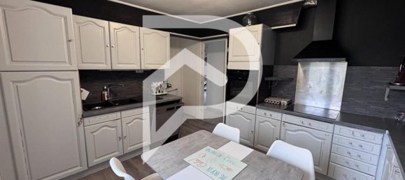 Дом с 4 спальнями в Сен-Патюс, Франция № 151192 9