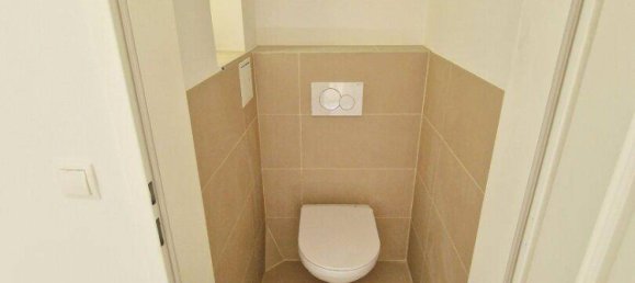 2 rooms Apartment in Rudolfsheim-Funfhaus, Austria No. 232398 8