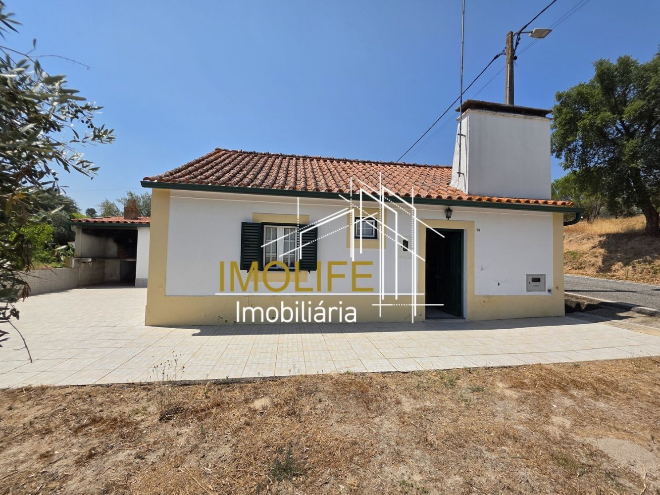 2 bedrooms House in Mora, Portugal No. 220963