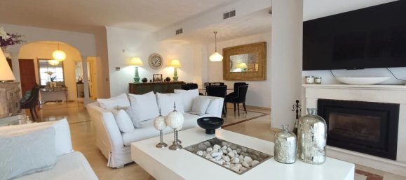 3 bedrooms Apartment in Cadiz, Spain No. 186566 3