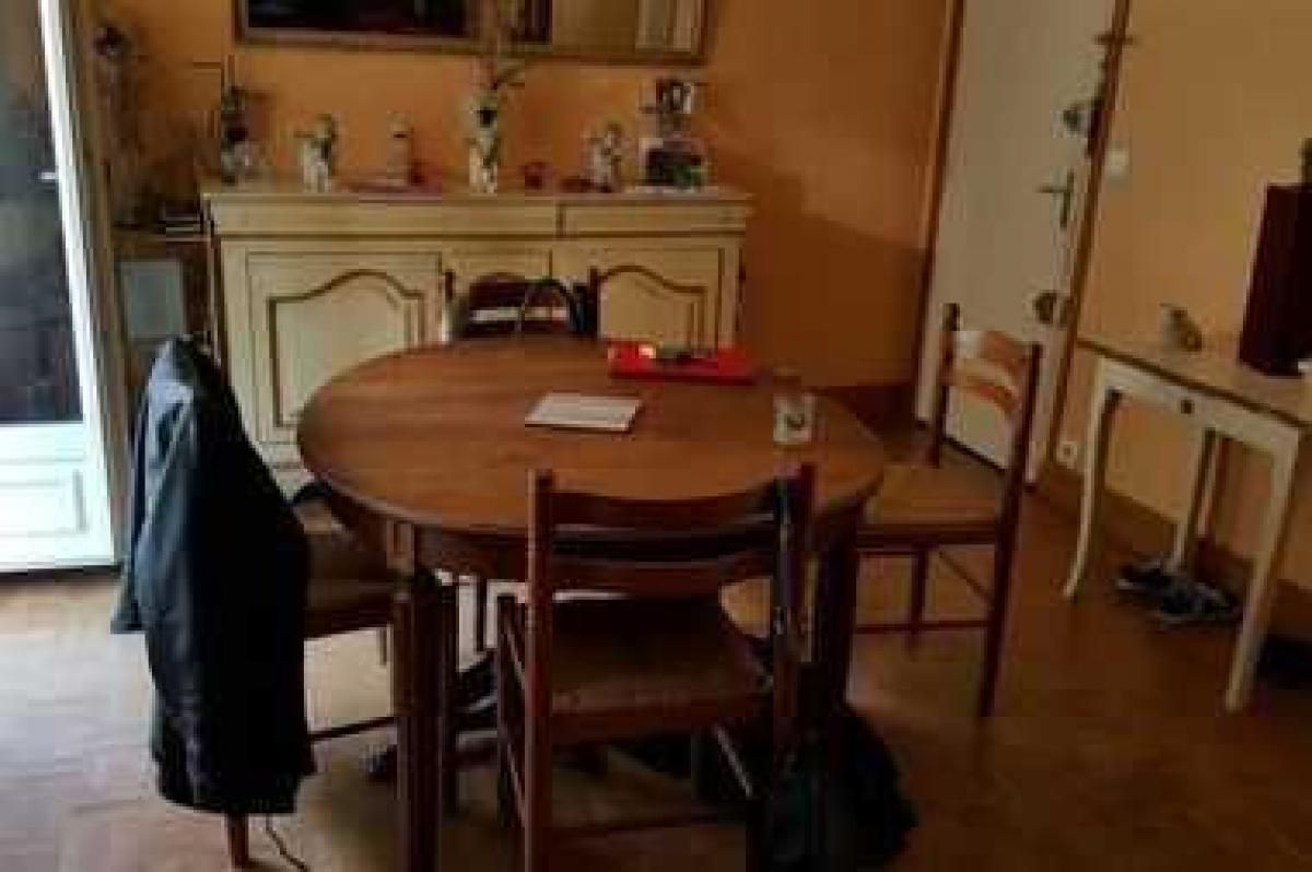 3 chambres Condo à Sens, France No. 14309