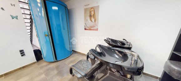 Gewerbliche Immobilie in Valencia, Spain 117m², Nr. 144752 15