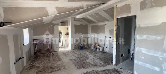 3 Schlafzimmer Wohnung in Bregnano, Italy, Nr. 263773 9