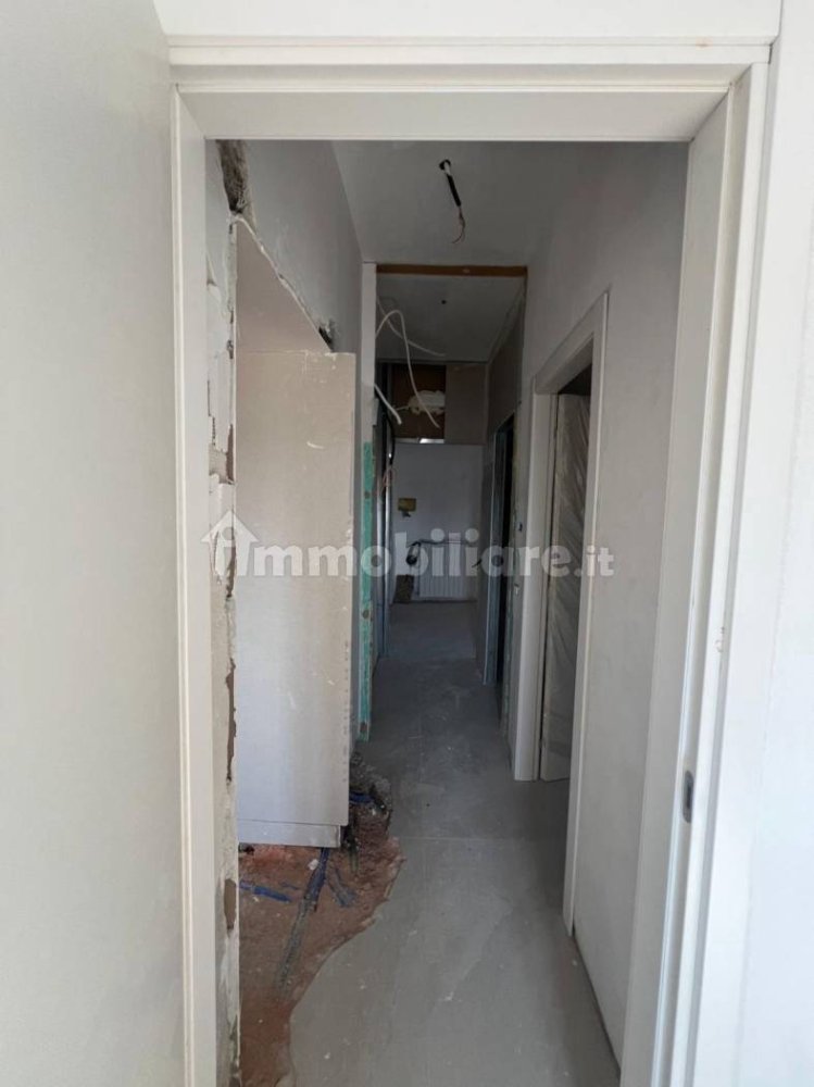 3 Schlafzimmer Wohnung in Bregnano, Italy, Nr. 263773