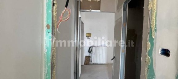 3 Schlafzimmer Wohnung in Bregnano, Italy, Nr. 263773 3