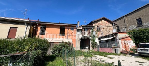 3 Schlafzimmer Wohnung in Bregnano, Italy, Nr. 263773 17