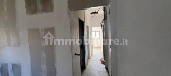 3 Schlafzimmer Wohnung in Bregnano, Italy, Nr. 263773 7