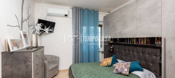 2 bedrooms Apartment in Moncalieri, Italy No. 282911 8