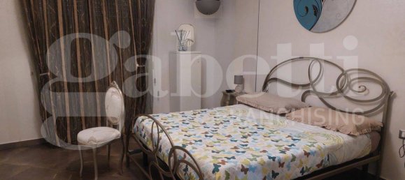 Квартира с 3 спальнями в Таранто, Италия № 82055 27