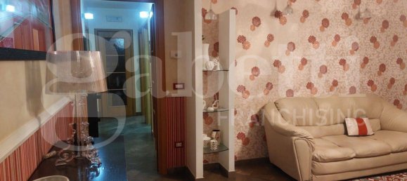 Квартира с 3 спальнями в Таранто, Италия № 82055 10