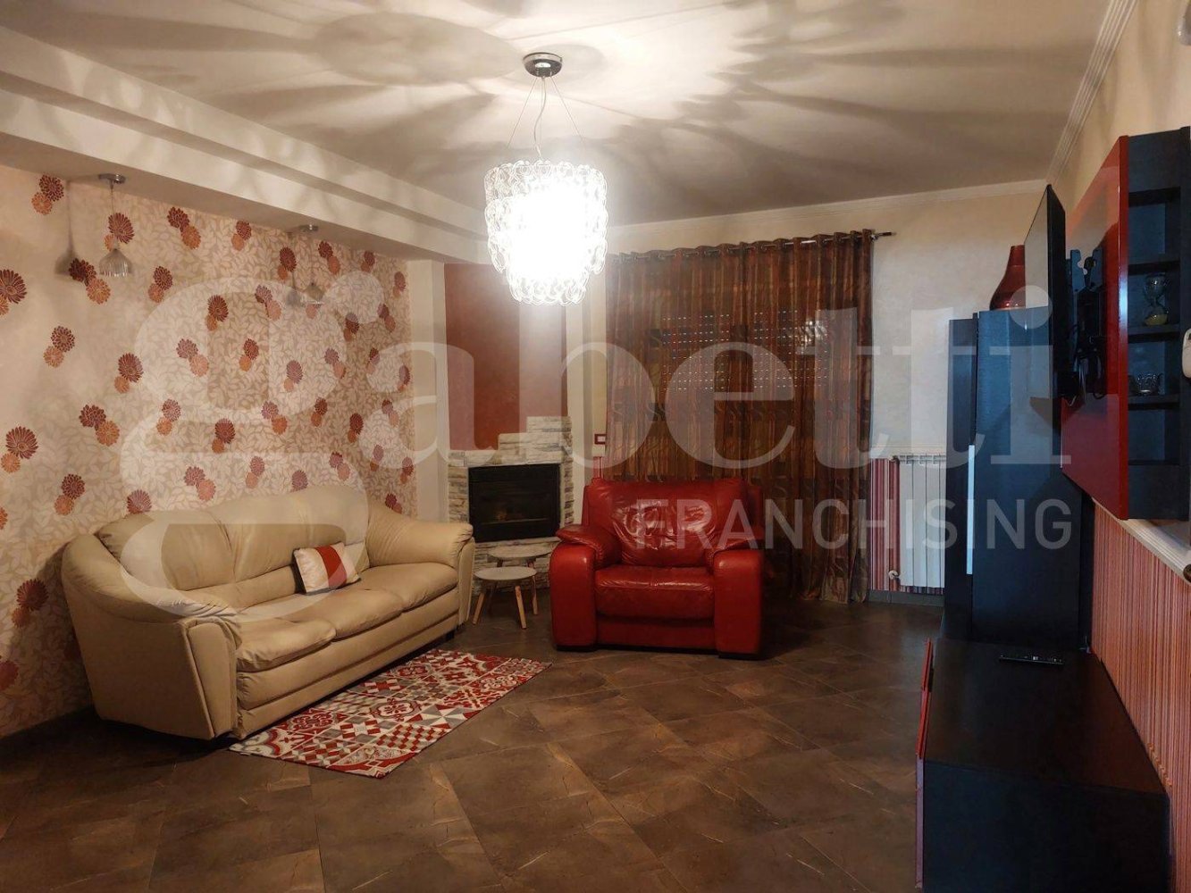 Квартира с 3 спальнями в Таранто, Италия № 82055