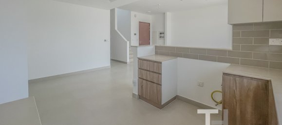 3 bedrooms Townhouse in Town Square, UAE No. 28625 6