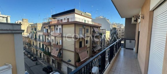 Apartamento T3 em Bari, Italy N.º 343951 6