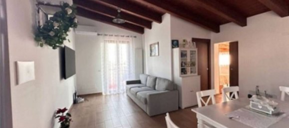 Квартира с 3 комнатами в Читта Сант Анджело, Италия № 257967 4