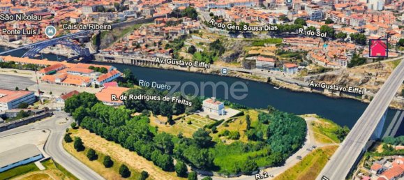 Casa de 3 dormitorios en Porto, Portugal No. 14757 12