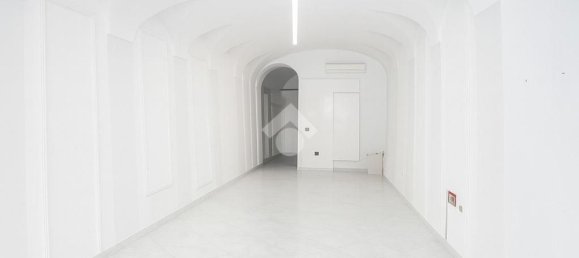 Propriété commerciale à Bergamo, Italy 45m² No. 66749 11