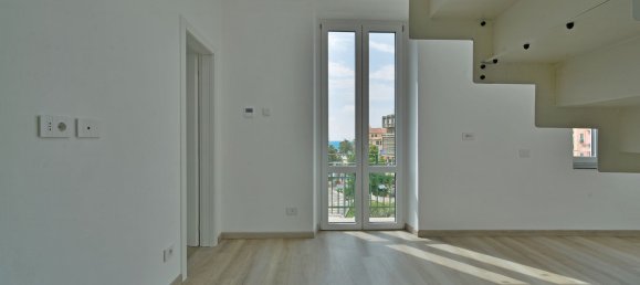 Duplex de 5 divisões em Varazze, Italy N.º 219015 8