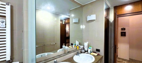 3 rooms Apartment in Milan, Italy No. 269892 38