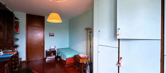 3 rooms Apartment in Milan, Italy No. 269892 32