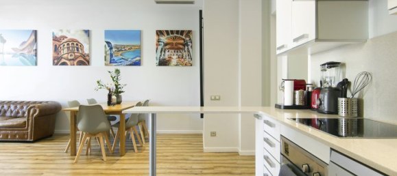 Apartamento de 2 dormitorios en Eixample, Spain No. 24923 4
