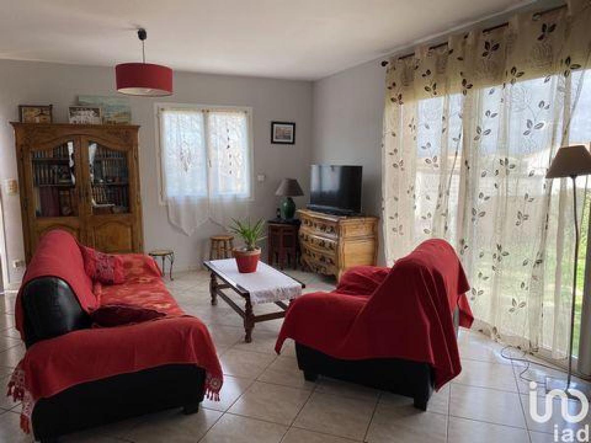 Casa de 3 dormitorios en Beziers, France No. 23257