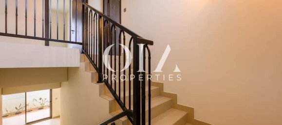 Villa T2 em Abu Dhabi, UAE N.º 20562 10