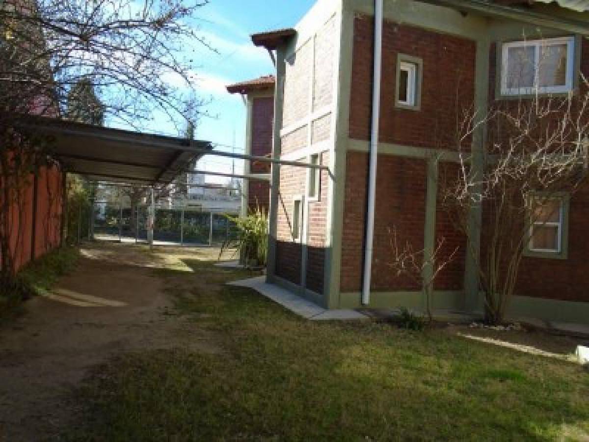 298m² Commercial property in Cordoba, Argentina No. 23358