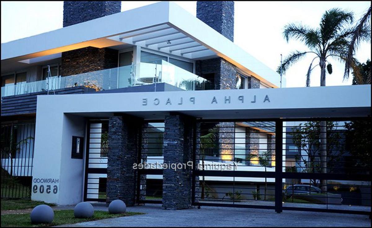 3 bedrooms Apartment in Montevideo, Uruguay No. 8427