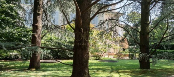 3 bedrooms Apartment in Monza, Italy No. 269224 25