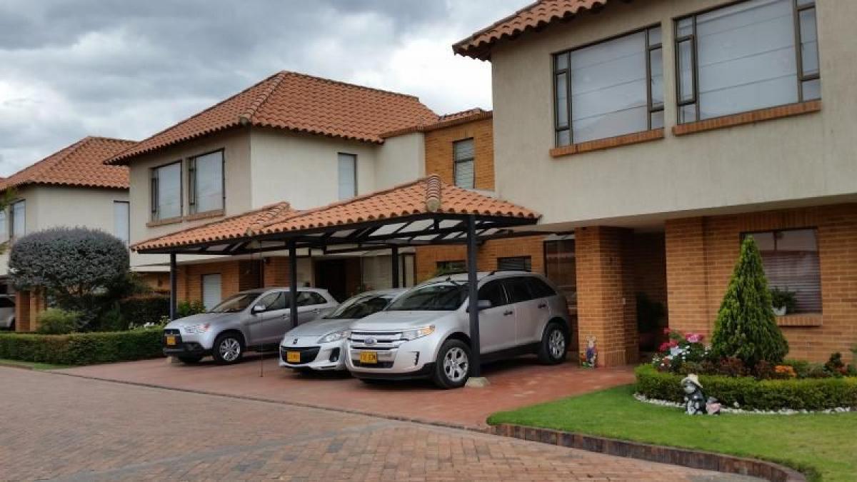 4 bedrooms House in Cundinamarca, Colombia No. 6096
