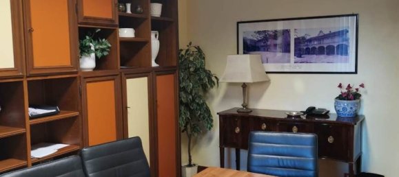 195m² Office in Turin, Italy No. 322466 8