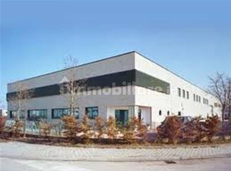 Armazém em Nervesa della Battaglia, Italy 400 m² N.º 216383