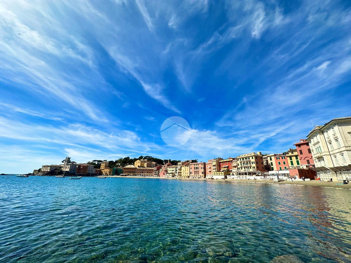 Квартира с 4 комнатами в Сестри Леванте, Италия № 17630