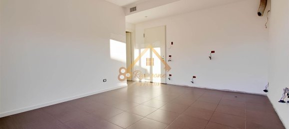 3 bedrooms Apartment in Castelnuovo Rangone, Italy No. 314594 3