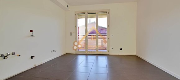3 bedrooms Apartment in Castelnuovo Rangone, Italy No. 314594 5