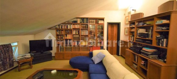 3 غرف نوم فيلا في Roccabianca, Italy رقم 177174 17