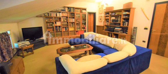 3 غرف نوم فيلا في Roccabianca, Italy رقم 177174 16